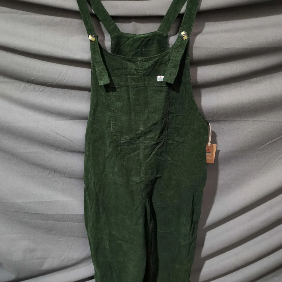 PASSENGER MEADOWS 2.0 ORGANIC COTTON CORDUROY DUNGAREES – FIR TREE GREEN, SIZE M/L