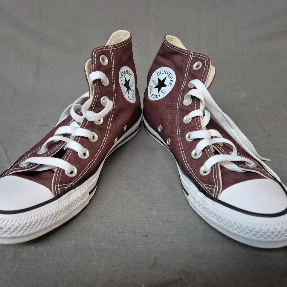 BOXED PAIR OF CONVERSE SHOES IN BROWN UK SIZE 5