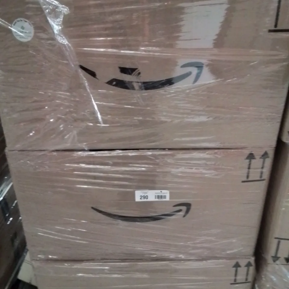 PALLET CONTAINING VERY LARGE AMOUNT OF VARIOUS PHONE CASES [MODELS AND MAKES VARY]