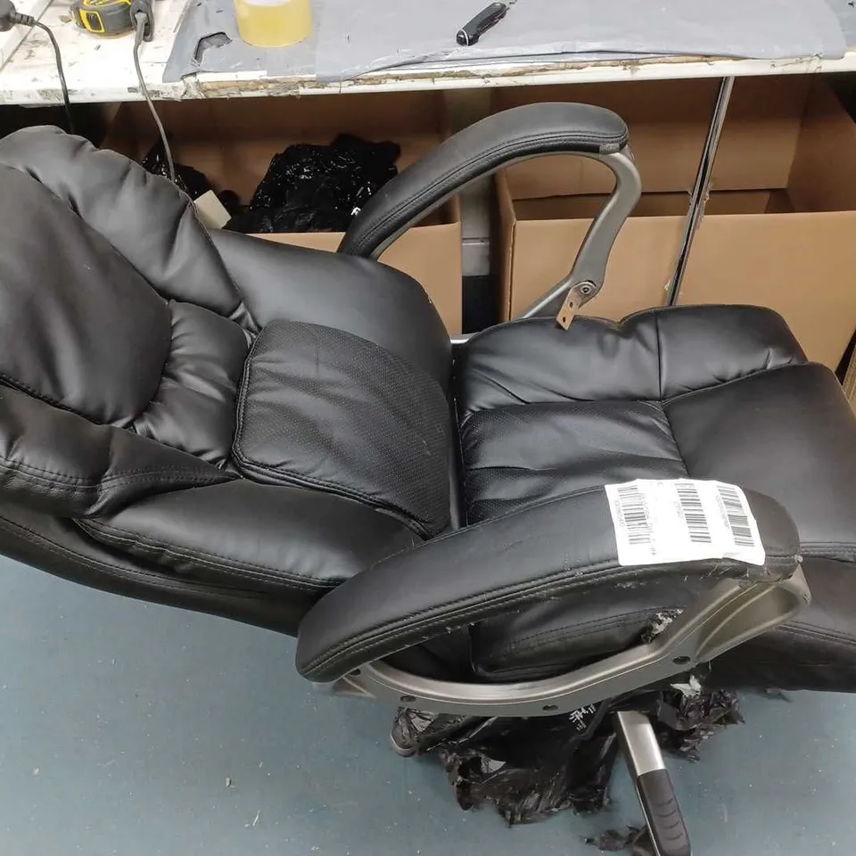 PU DIRECTORS OFFICE CHAIR - BLACK (COLLECTION ONLY)