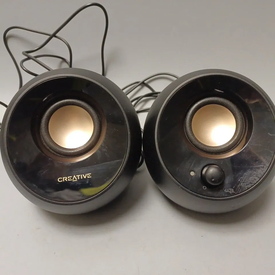 CREATIVE SET OF 2 DESKTOP SPEAKERS 