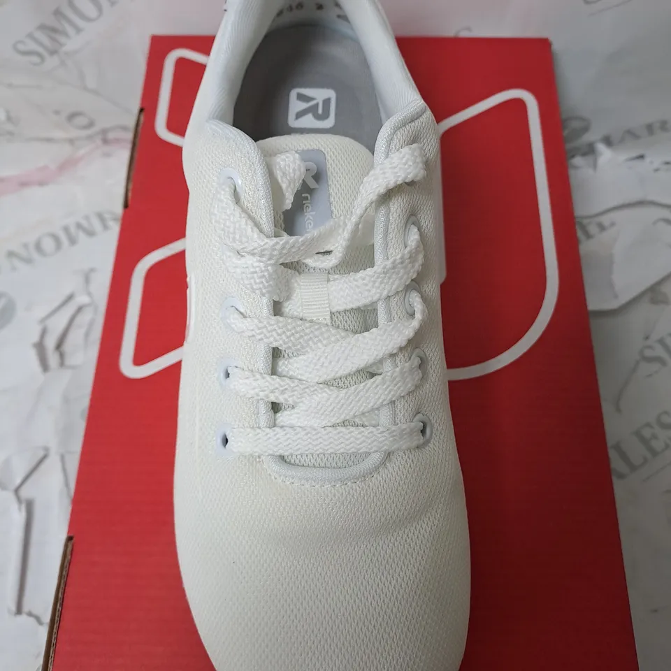 RIEKER REVOLUTION TRAINERS IN WHITE SIZE 6