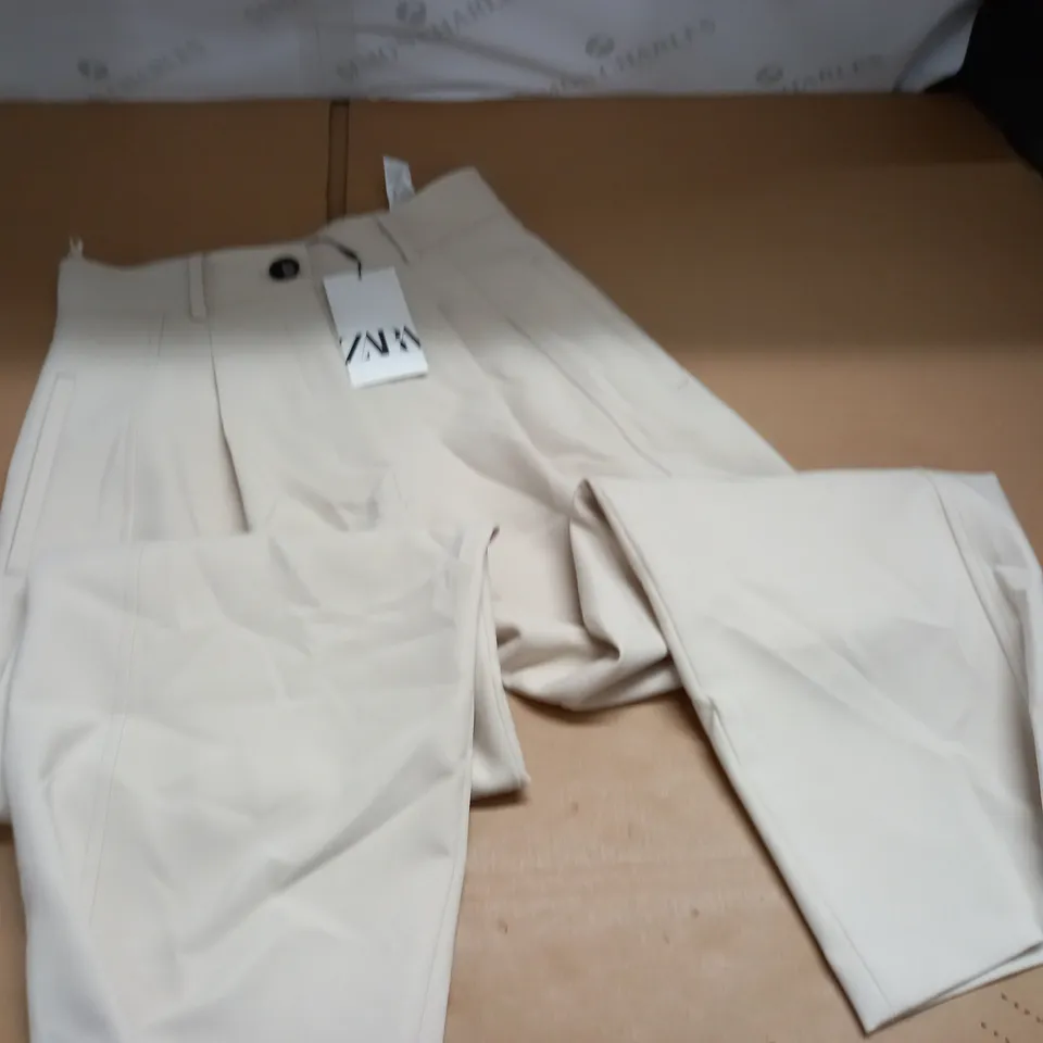ZARA CREAM TROUSERS - UK XS