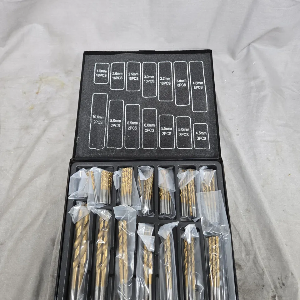 Drill Bit Set in Black Carry Case – Assorted Drill Bits