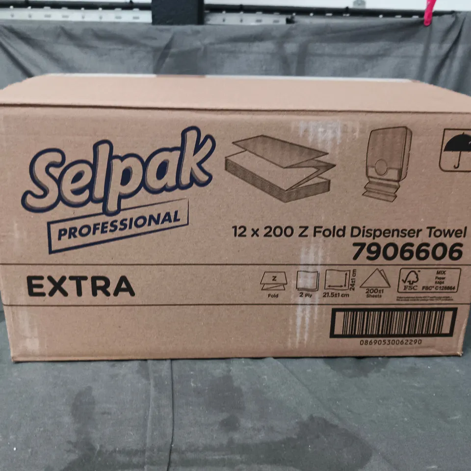 SELPAK PROFESSIONAL EXTRA 12 X 200 Z FOLD DISPENSER TOWELS – BOXED (7906606)