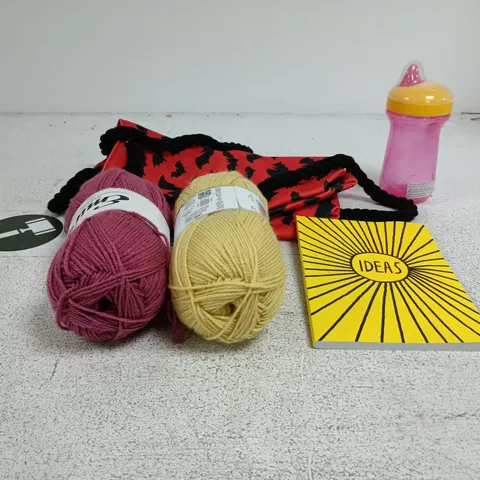 TOTE OF APPROXIMATELY 15 ASSORTED ITEMS TO INCLUDE IDEAS NOTEPAD, BAT TOTE BAG, EMU CLASSIC DK 100G ETC