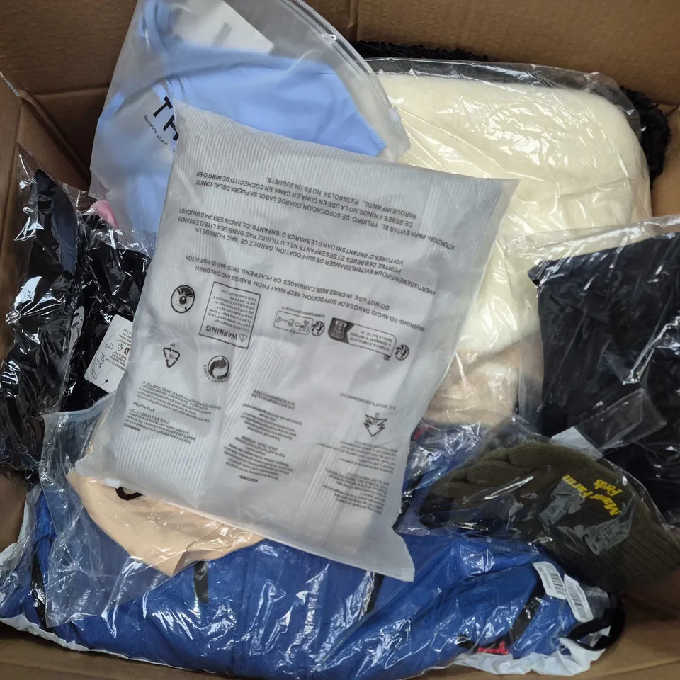 APPROXIMATELY 35 ASSORTED CLOTHING ITEMS IN VARIOUS SIZES, STYLES & COLOURS TO INCLUDE BRANDS SUCH AS THRIVIN, TOPSHOP, CURLADY, ETC - COLLECTION ONLY