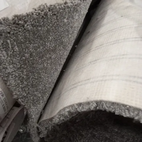 ROLL OF QUALITY PRIMROSE SHARK GREY CARPET // SIZE: APPROX 4 x 9.45m