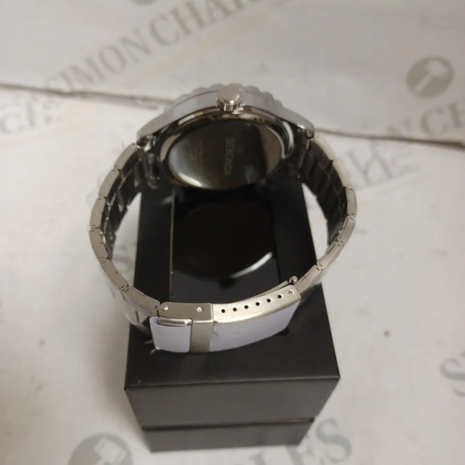 BOXED SEKONDA GENTS SPORTS WATCH WITH STAINLESS STEEL BRACELET - JAPAN MOVEMENT - 5 ATM. 