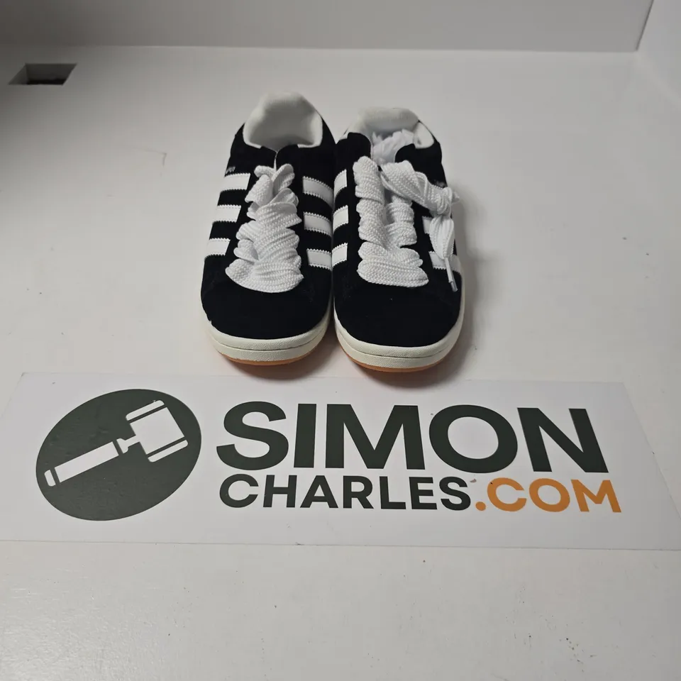UNBOXED PAIR OF ADIDAS CAMPUS TRAINERS IN BLACK/WHITE - UK 6