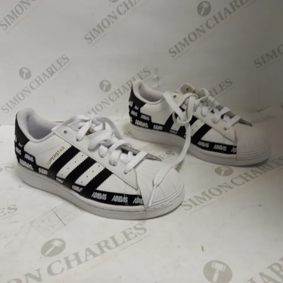 ADIDAS UNISEX SUPERSTAR BLACK/WHITE UK SIZE 4