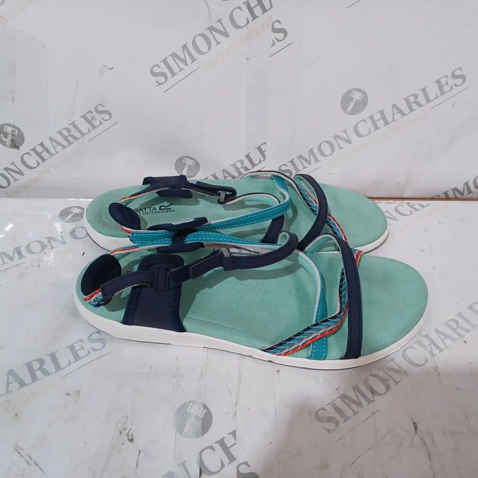 REGATTA CORAL SANDALS - UK 7 