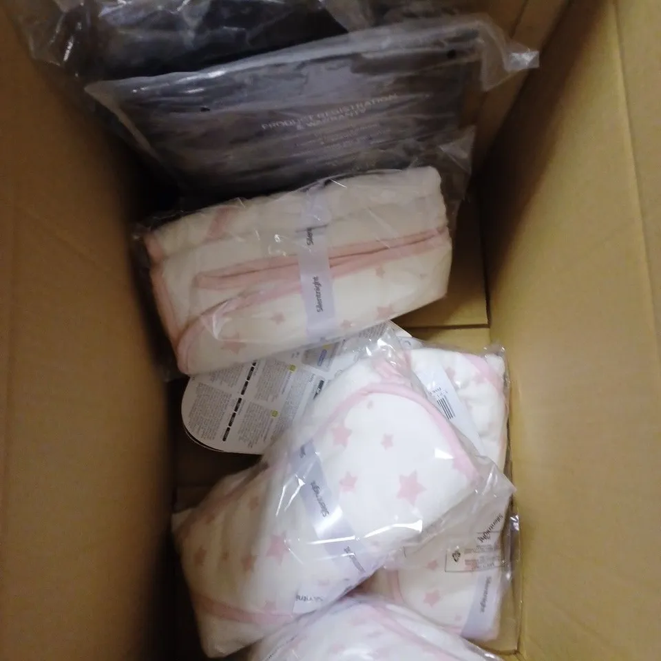 APPROXIMATELY 10 ASSORTED NEW-BORN/BABY PRODUCTS TO INCLUDE HOODED TOWEL, GROSNUG, BATHTIME BALE ETC 