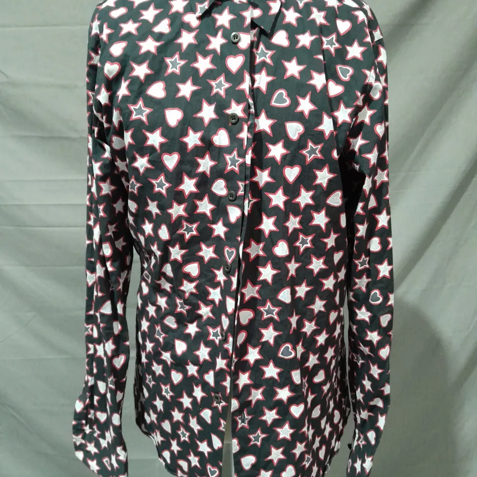 PRADA LONG SLEEVE STARS AND HEARTS SHIRT IN BLACK/RED/WHITE SIZE 40