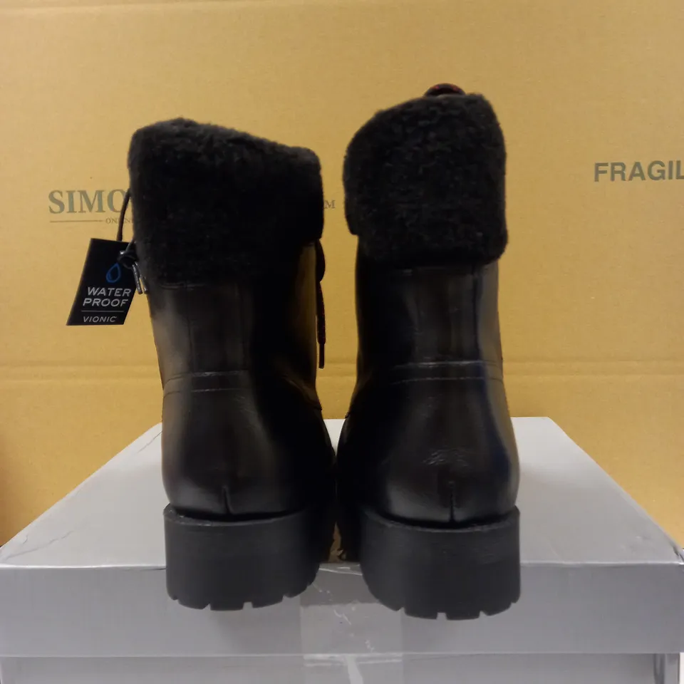 VIONIC ZOEY LEATHER ANKLE BOOT BLACK UK 6