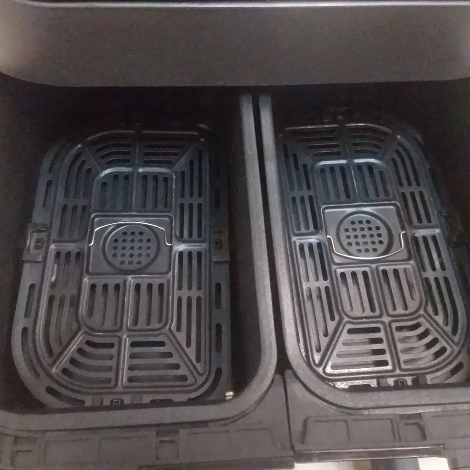 BOXED INSTANT VORTEX 8 IN 1 PLUS DOUBLE AIR FRYER 7.6L 