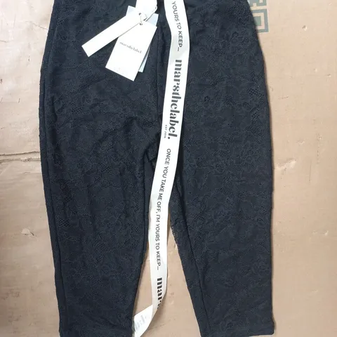 MARS THE LACE PANTS IN BLACK SIZE 4