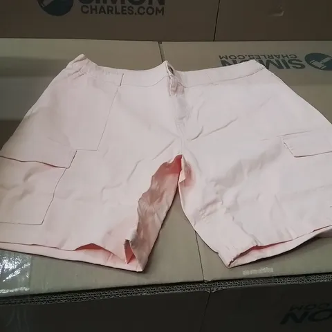 BOXED BRAND NEW APPROXIMATELY 32 JD WILLIAMS CARGO SHORTS PEACH SIZE 20