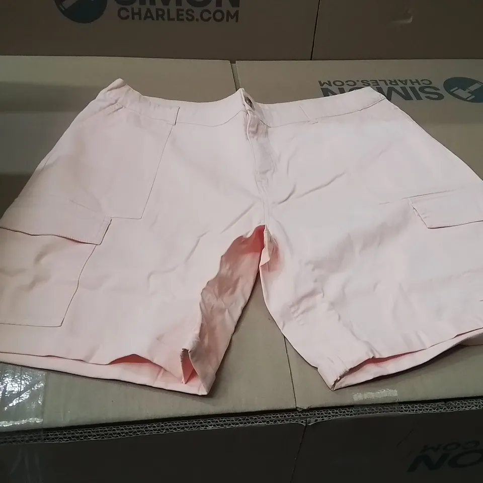 BOXED BRAND NEW APPROXIMATELY 32 JD WILLIAMS CARGO SHORTS PEACH SIZE 20