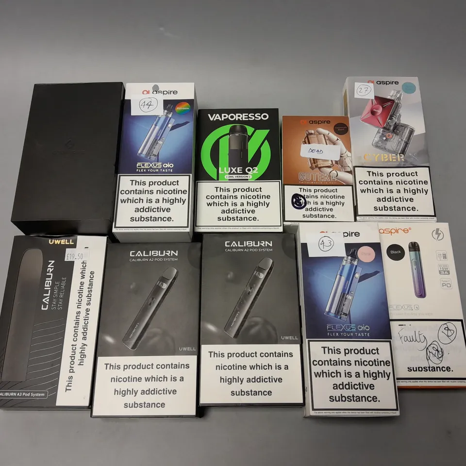 APPROXIMATELY 10 ASSORTED E-CIGS & VAPES TO INCLUDE ASPIRE CYBER X, VAPORESSO LUXE Q2, CALIBURN A2, ETC