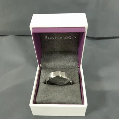 BEAVERBROOKS BEVELLED EDGE TITANIUM RING 