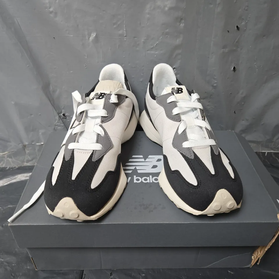 BOXED PAIR OF NEW BALANCE 327 TRAINERS IN GREY MATTER WHITE - UK 4