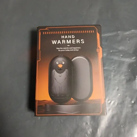 BOXED PAIR OF HAND WARMERS 