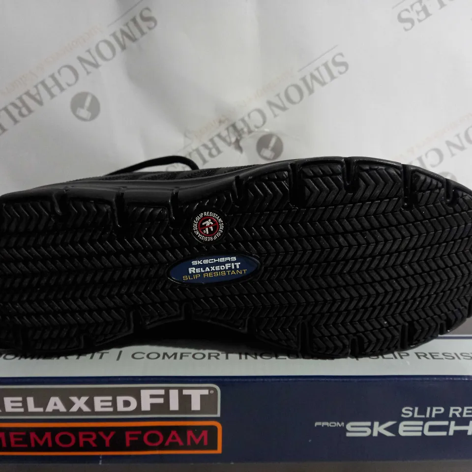 SKECHERS WORK SLIP RESISTANT BLACK SIZE 7