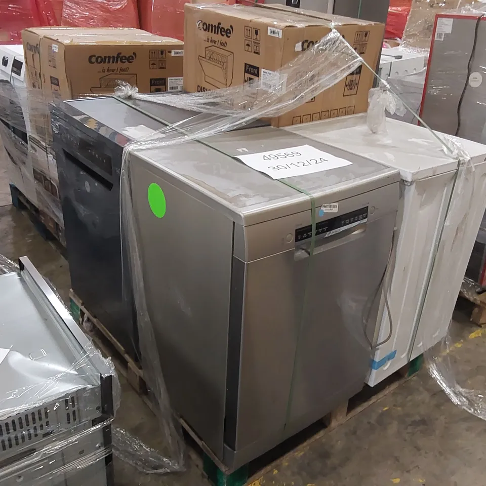 PALLET OF APPROXIMATELY 5 UNPROCESSED RAW RETURN WHITE GOODS TO INCLUDE;