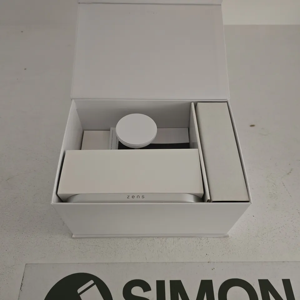 ZENS 4 IN 1 WIRELESS CHARGER BOXED