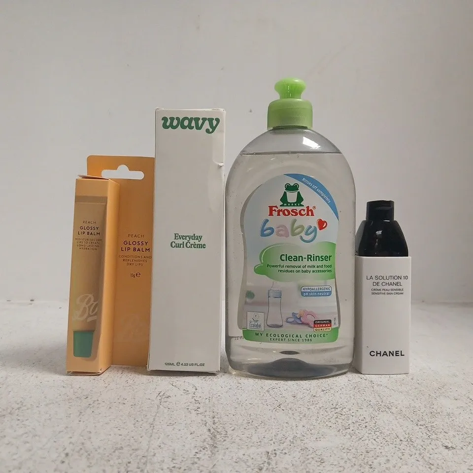 APPROXIMATELY 15 ASSORTED COSMETIC ITEMS INCLUDING VARIOUS MAKES AND BRANDS - COLLECTION ONLY