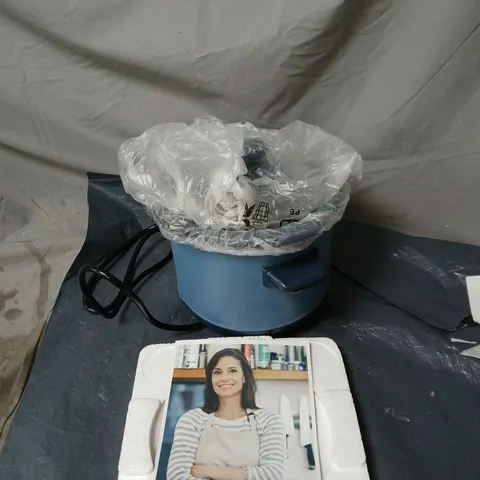 COOKS ESSENTIALS COMPACT SLOW COOKER BOXED