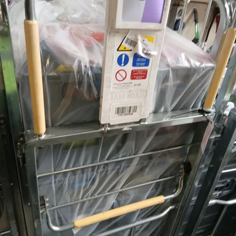 LARGE QUANTITY OF ASSORTED VITAMINS AND SUPPLEMENTS