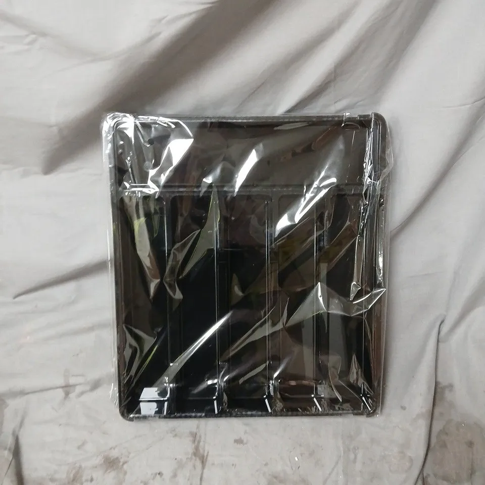 BOXED MEDIUM CUTLERY RACK IN BLACK 