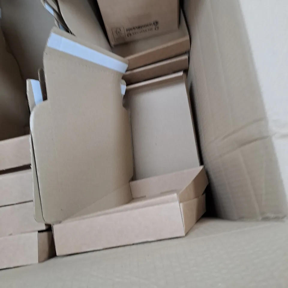 PALLET OF APPROXIMATELY 6 BOXES OF PEARLIES PROMOTIONAL MATERIAL