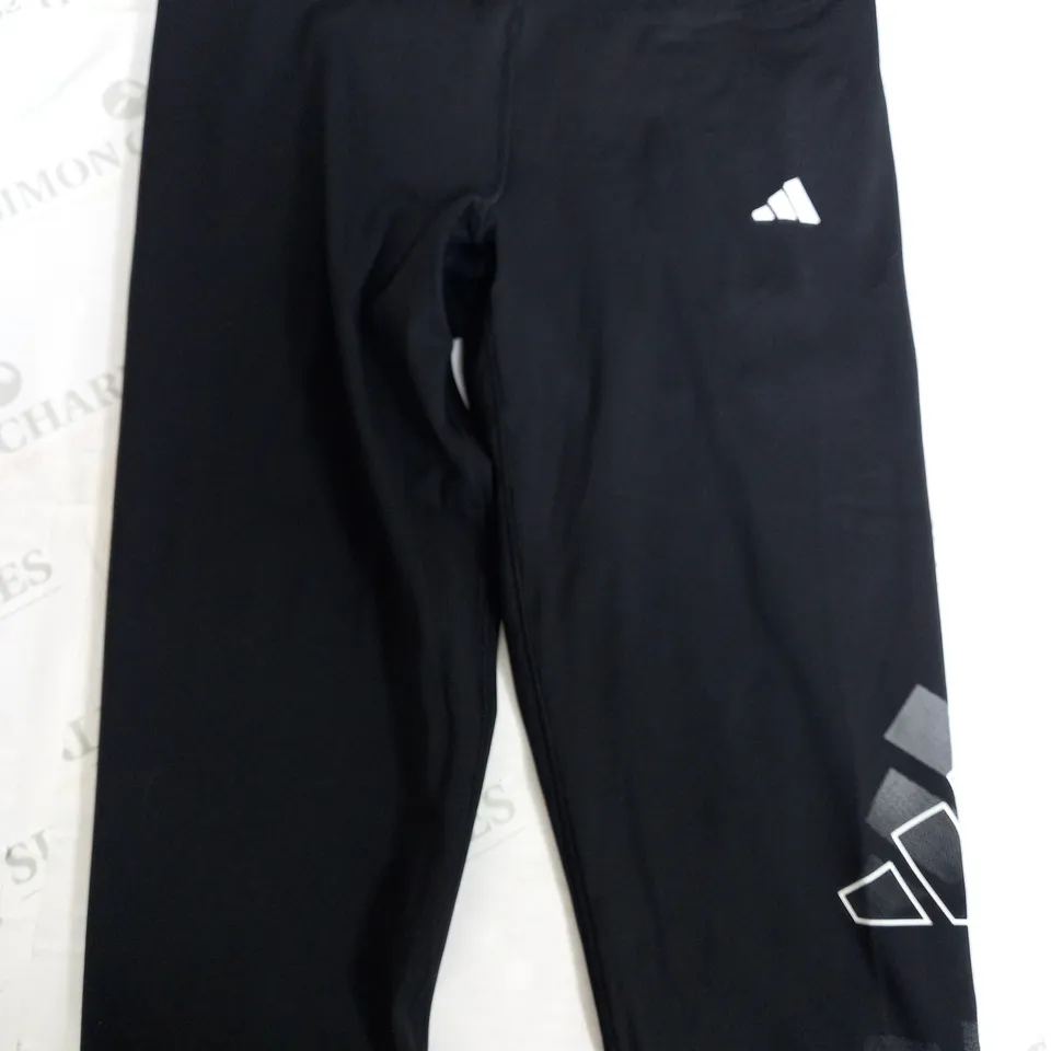 ADIDAS TIGHT FIT STRECH LEGGINGS - LARGE