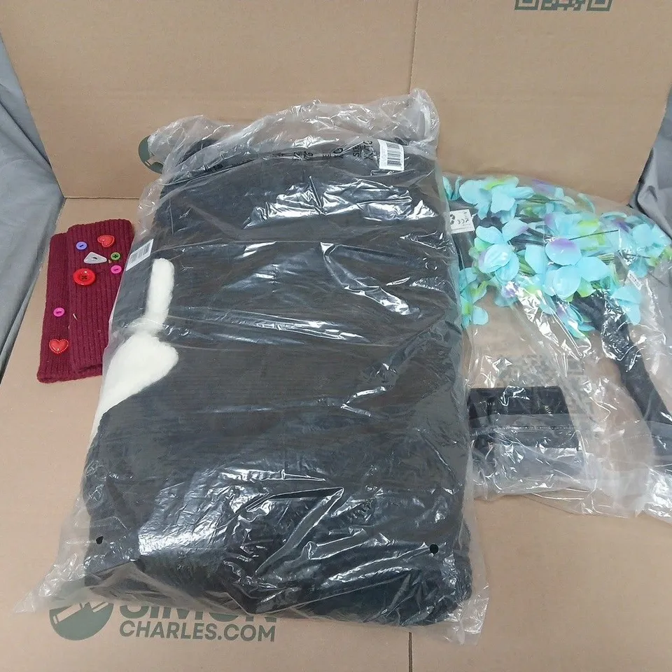 LARGE QUANTITY OF ASSORTED ITEMS TO INCLUDE ASSORTMENT OF CLOTHES, ELECTRONIC FLOWER DECORATION, ETC - COLLECTION ONLY