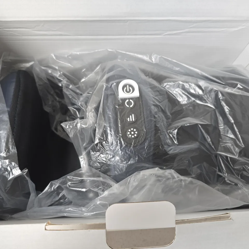 BOXED FOOT MASSAGER IN NAVY