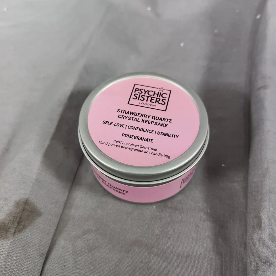 PSYCHIC SISTERS LONDON STRAWBERRY QUARTZ CRYSTAL KEEPSAKE CANDLE 