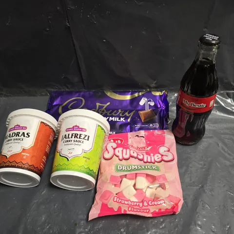 TOTE OF ASSORTED FOOD ITEMS TO INCLUDE  CURRY SAUCES, CHOCOLATE, SWEETS & COCA COLA