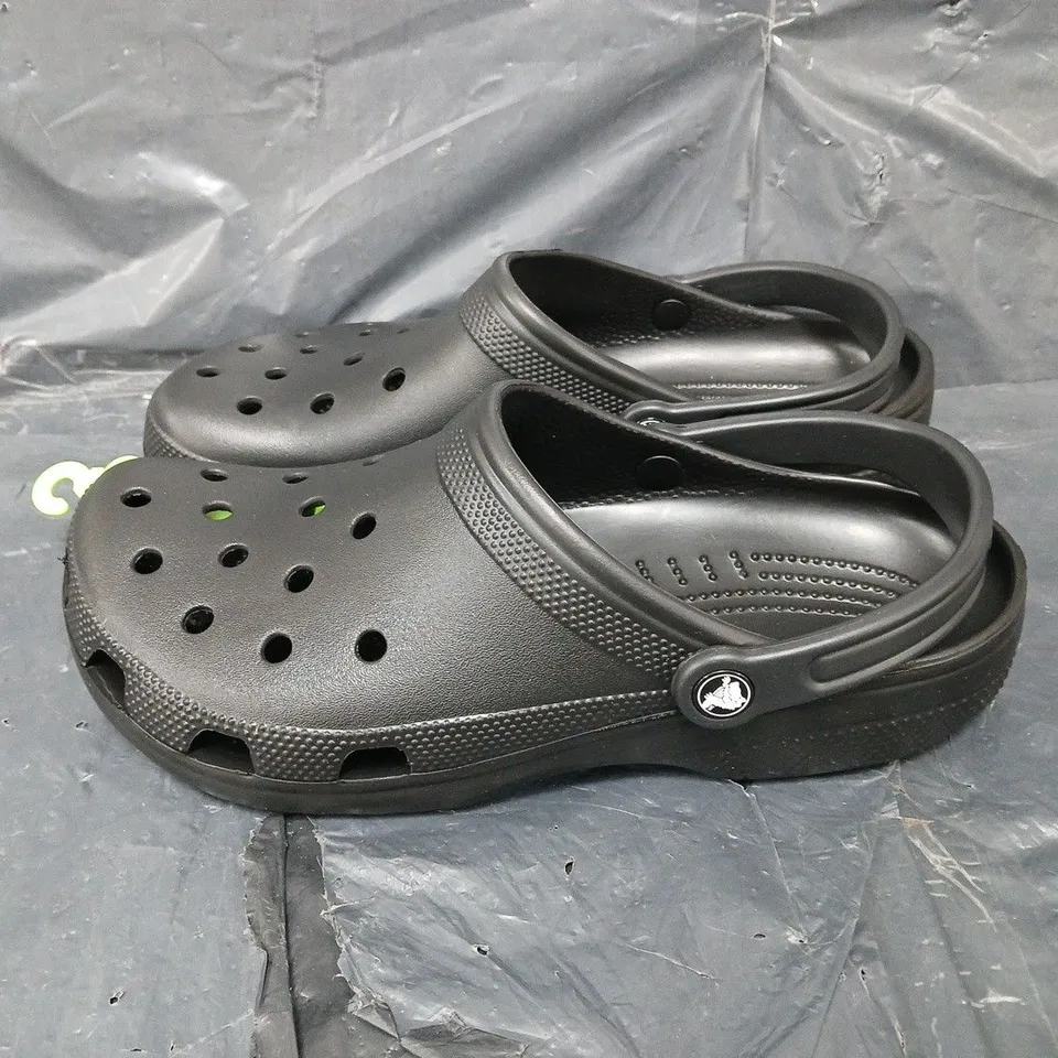 PAIR OF CLASSIC CROC CLOGS - UK SIZE 11