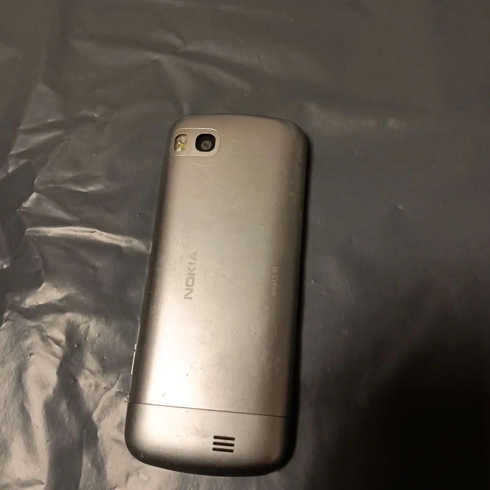 NOKIA C3 MOBILE PHONE – SILVER