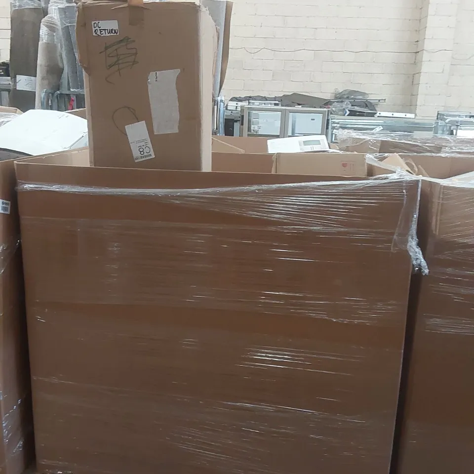 PALLET CONTAINING A VERY LARGE QUANTITY OF ASSORTED DESIGNER LIGHTING PRODUCTS INCLUDING: PENNY FLOOR LAMP, ALEXIS CLUSTER CEILING LIGHT, AMESBURY TABLE LAMP ECT