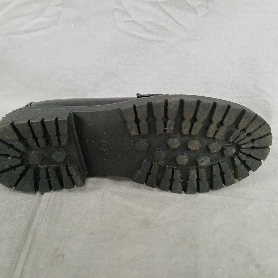 BLACK FAUX PATENT LEATHER CHAIN TRIM CHUNKY SOLE LOAFERS - UK SIZE 8