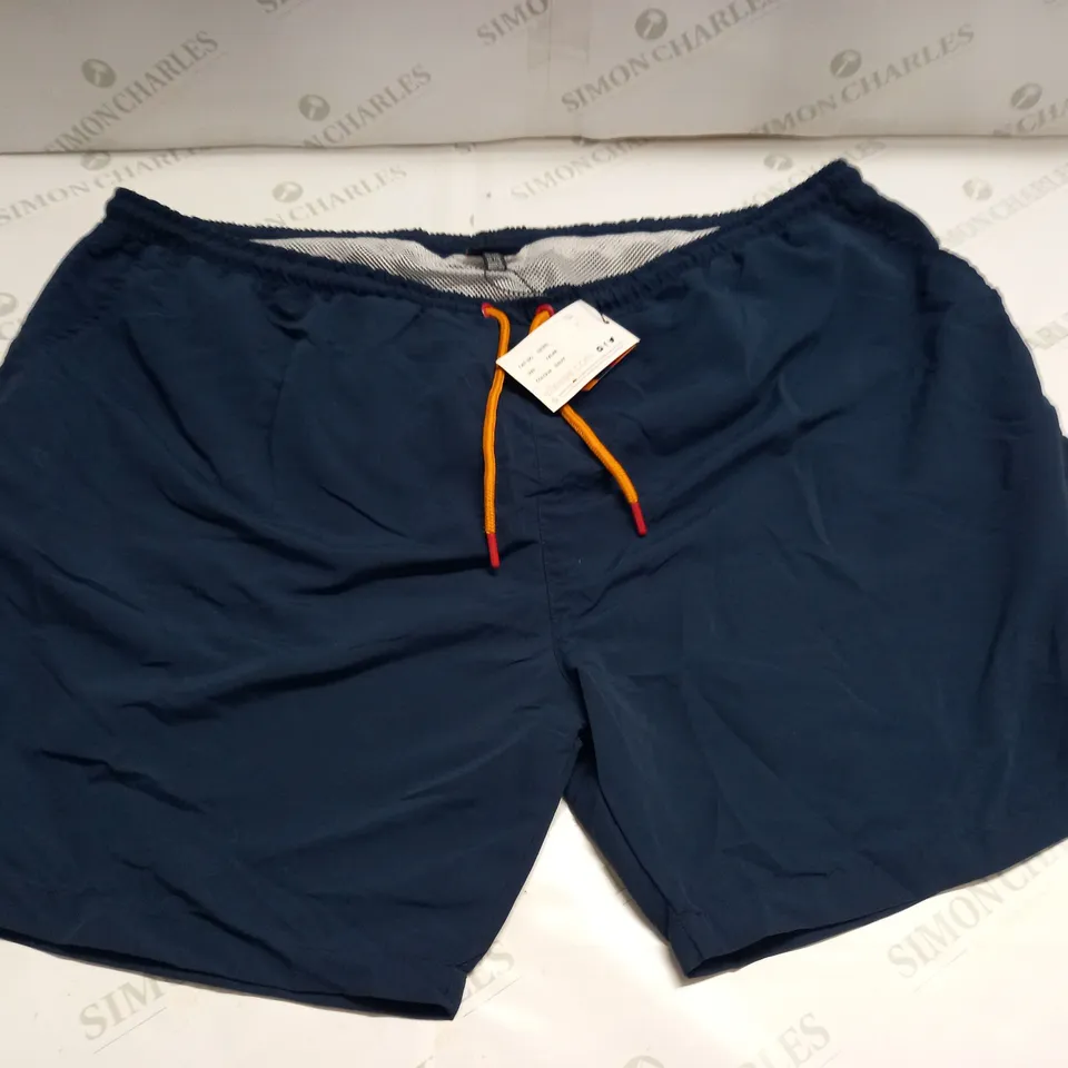 ELLESSE NAVY SHORTS - UK 7XL
