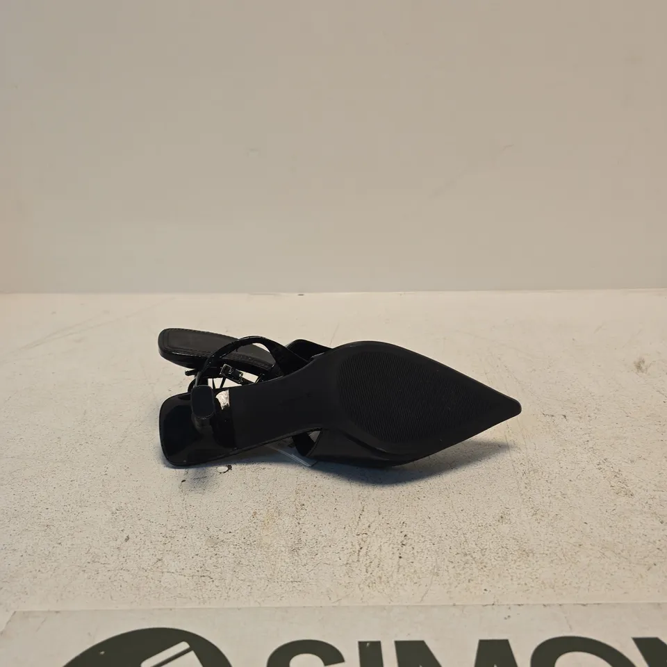 BERSHKA BLACK SLINGBACK HEELED MULES – UK 6