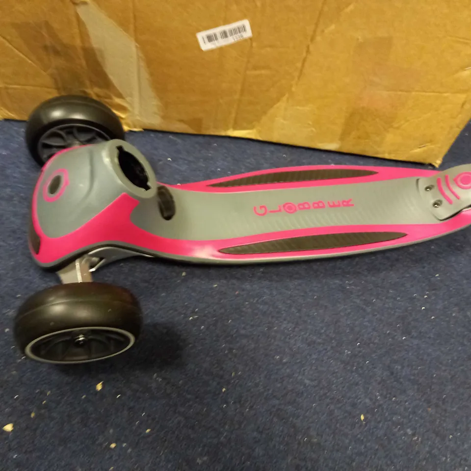 GLOBBER ULTIMUM SCOOTER