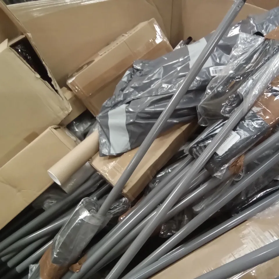 PALLET OF ASSORTED ITEMS INCLUDING BULDAK HOT CHICKEN FLAVOR RAMEN, MOMCOZY RETRACTABLE BABY GATE, RETRACTABLE SAFETY GATE, LAY-Z-SPA RECHARGEABLE UNDERWATER VACUUM, NEVERRAND CAR COVERS