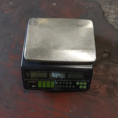 AVERY BERKEL DIGITAL SCALE