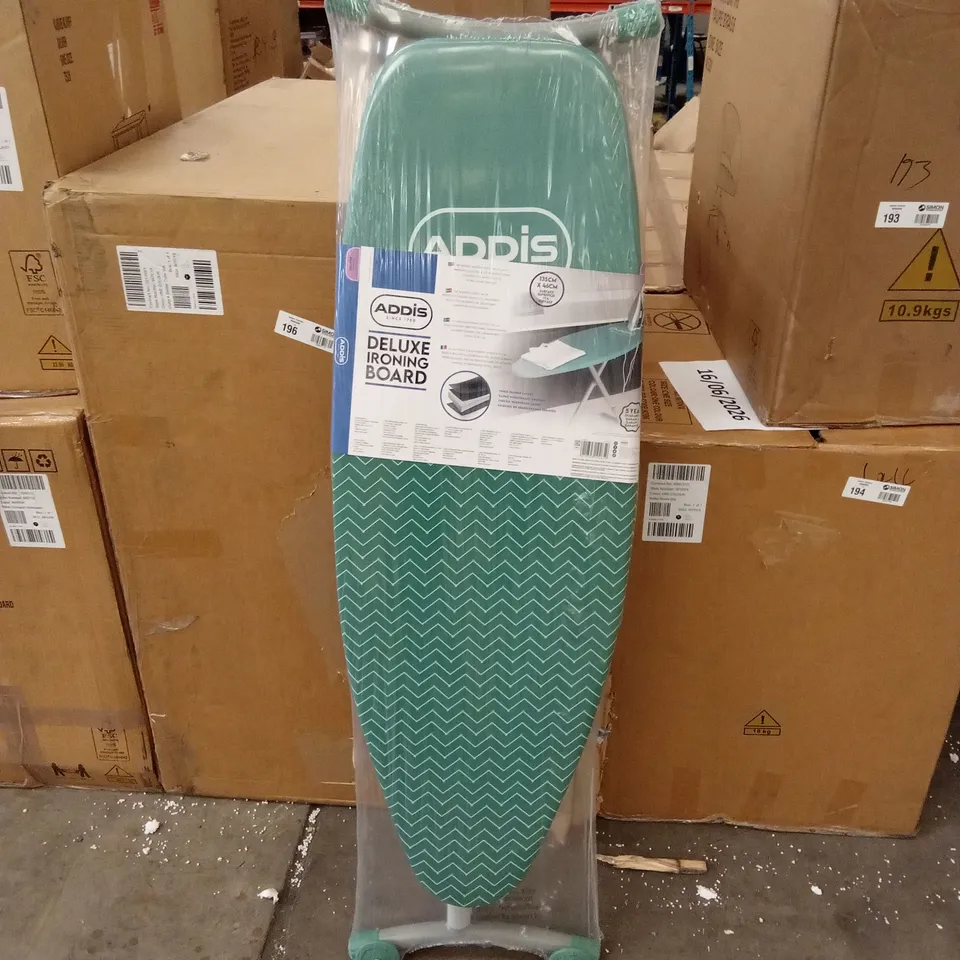 BAGGED ADDIS DELUXE IRONING BOARD